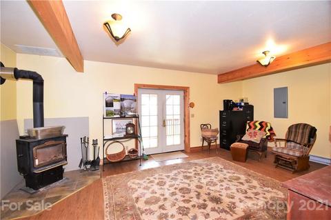 226 Hawk Holler Trl, Clyde, NC 28721 photo 22