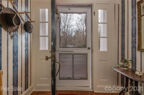 1980 Warrior Dr, Tryon, NC 28782 photo 2