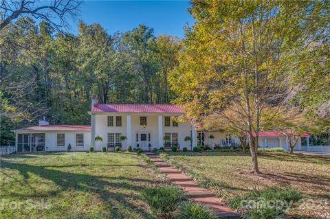 1980 Warrior Dr, Tryon, NC 28782 photo 1