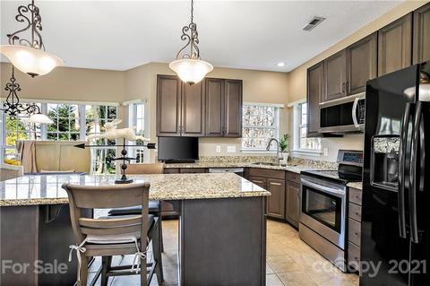 883 Knightsbridge Rd, Fort Mill, SC 29708 photo 5