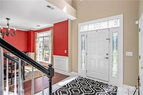 883 Knightsbridge Rd, Fort Mill, SC 29708 photo 2