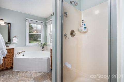 401 Willowbrook Dr, Morganton, NC 28655 photo 23