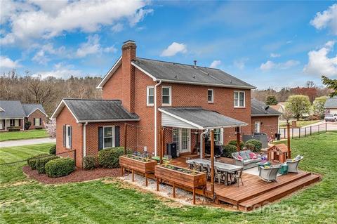 401 Willowbrook Dr, Morganton, NC 28655 photo 9
