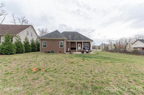 1105 Ruthburn Ct, Lancaster, SC 29720 photo 6