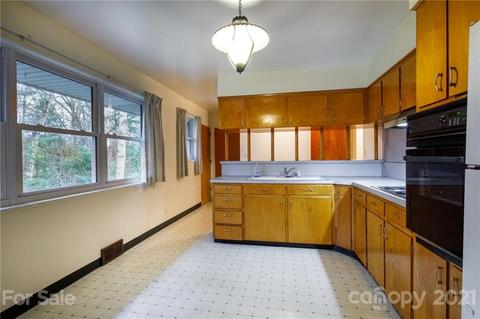 237 Grove St, Brevard, NC 28712 photo 13