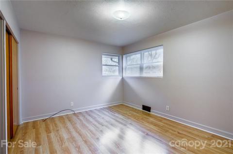 237 Grove St, Brevard, NC 28712 photo 15