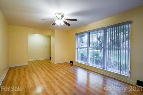 237 Grove St, Brevard, NC 28712 photo 9
