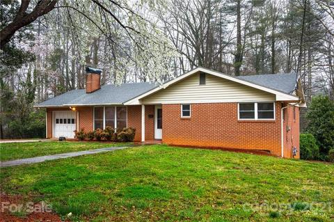 237 Grove St, Brevard, NC 28712 photo 2