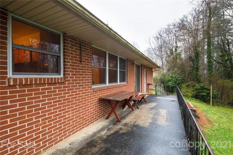 237 Grove St, Brevard, NC 28712 photo 6