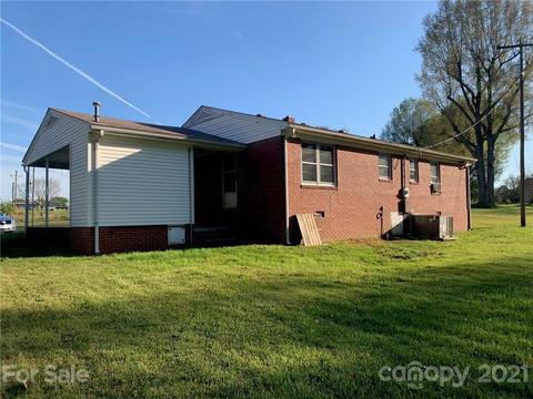 365 E Doc Garris Rd, Lancaster, SC 29720 photo 5