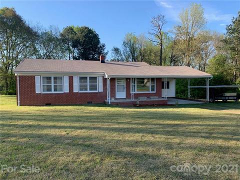 365 E Doc Garris Rd, Lancaster, SC 29720 photo 1