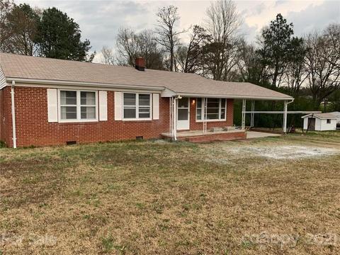 365 E Doc Garris Rd, Lancaster, SC 29720 photo 4