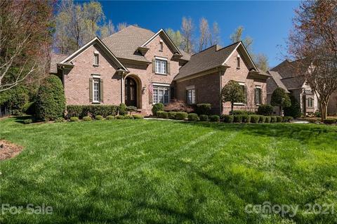 19317 Overleaf Ln, Davidson, NC 28036 photo 1