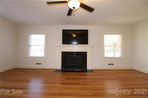 211 8th St NE, Conover, NC 28613 photo 14