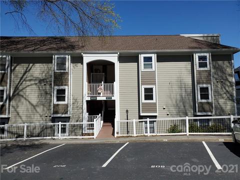 20357 Harborgate Ct #212, Cornelius, NC 28031 photo 3