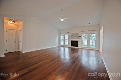 17111 Graves Ct, Cornelius, NC 28031 photo 14