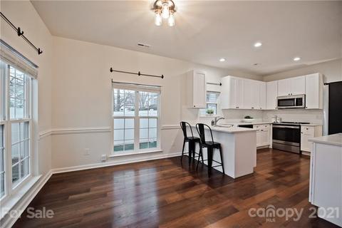 17111 Graves Ct, Cornelius, NC 28031 photo 10