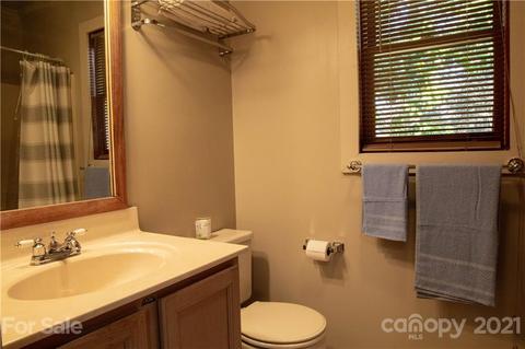 380 Ridgeway Dr, Flat Rock, NC 28731 photo 12