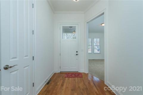 11 Pine Knot Loop, Fairview, NC 28730 photo 2