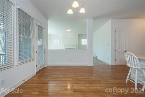 11 Pine Knot Loop, Fairview, NC 28730 photo 14