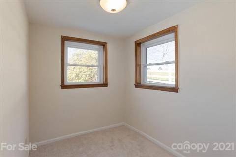 22 Broadview Cir, Brevard, NC 28712 photo 17