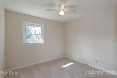 22 Broadview Cir, Brevard, NC 28712 photo 11