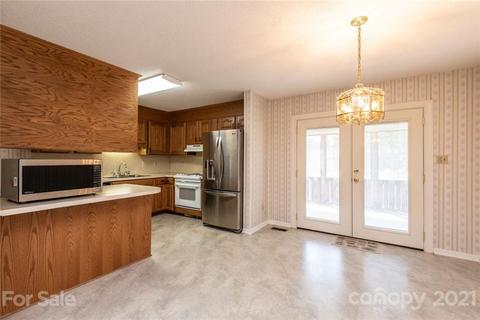 3471 Danial St, Conover, NC 28613 photo 12