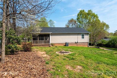 3471 Danial St, Conover, NC 28613 photo 3