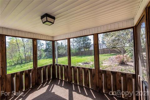 3471 Danial St, Conover, NC 28613 photo 4