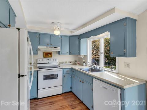 8260 E Fork Rd, Brevard, NC 28712 photo 9