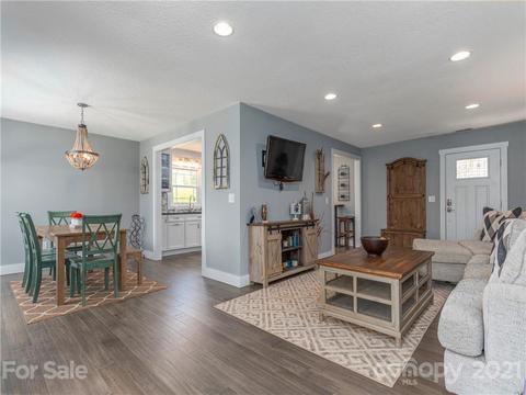 238 Poplar Dr, Clyde, NC 28721 photo 7
