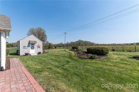 215 Pine Lake Dr, Monroe, NC 28110 photo 9