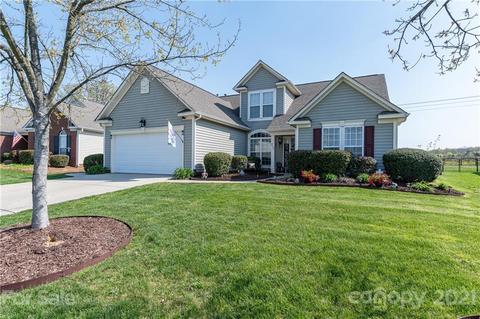 215 Pine Lake Dr, Monroe, NC 28110 photo 1