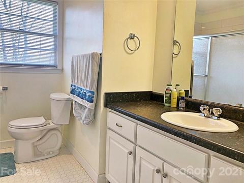 308 Main Ave E, Hildebran, NC 28637 photo 25