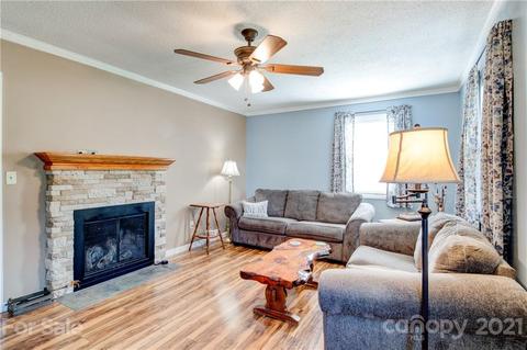 1039 Grace Ave, Lancaster, SC 29720 photo 4