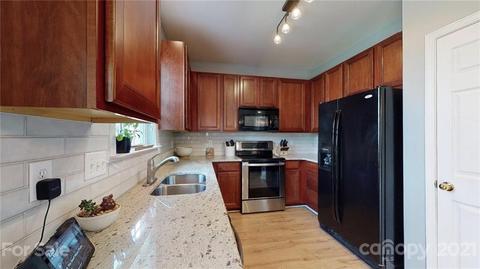 10818 Traders Ct, Davidson, NC 28036 photo 13