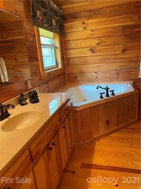 963 Double Eagle Dr, Nebo, NC 28761 photo 37