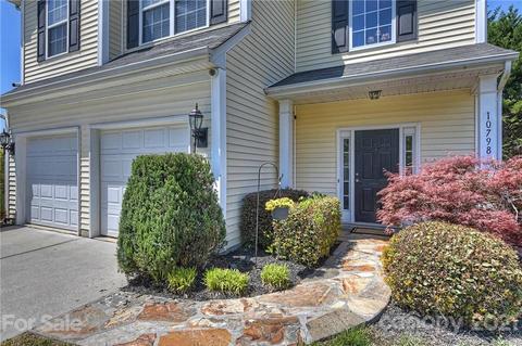 10798 Traders Ct, Davidson, NC 28036 photo 2