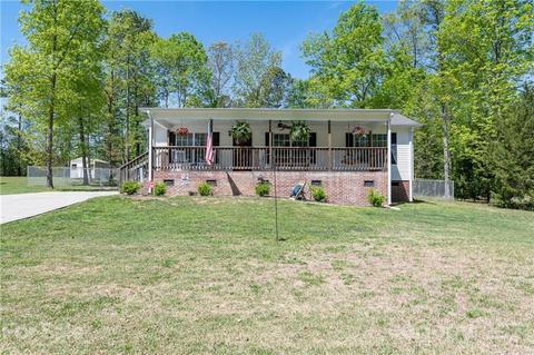2414 Morningside Dr, Lancaster, SC 29720 photo 2