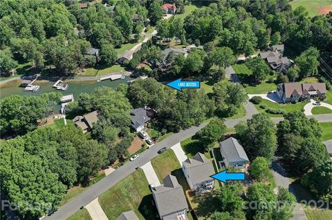 19728 Schooner Dr, Cornelius, NC 28031 photo 2