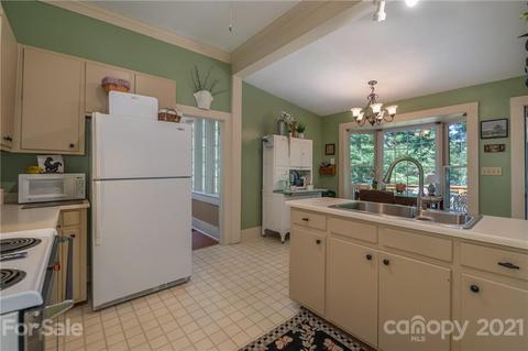 64 Pinecrest Ln, Tryon, NC 28782 photo 14
