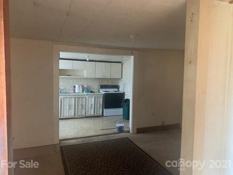 10 Painter St, Sylva, NC 28779 photo 4