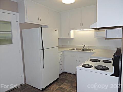 1855 Young Dr, Conover, NC 28613 photo 5