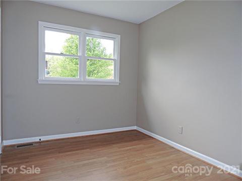 1855 Young Dr, Conover, NC 28613 photo 6