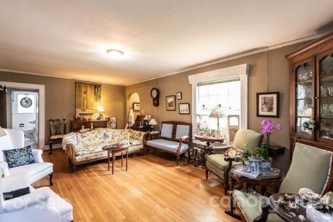 818 3rd Ave NW, Hickory, NC 28601 photo 12