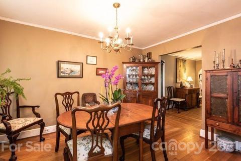 818 3rd Ave NW, Hickory, NC 28601 photo 18
