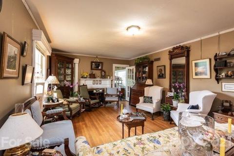 818 3rd Ave NW, Hickory, NC 28601 photo 9