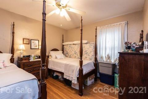 818 3rd Ave NW, Hickory, NC 28601 photo 28