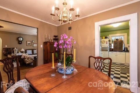 818 3rd Ave NW, Hickory, NC 28601 photo 17