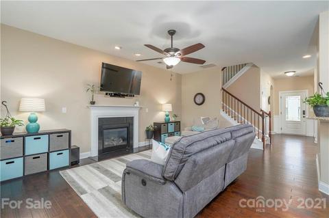 513 Daventry Ct, Clover, SC 29710 photo 14